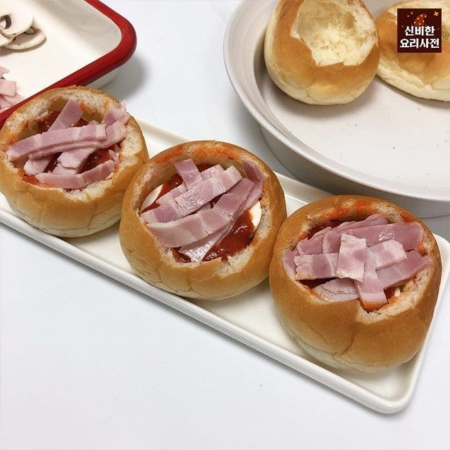 TxWhX 모닝빵으로 시카고 피자 만들기