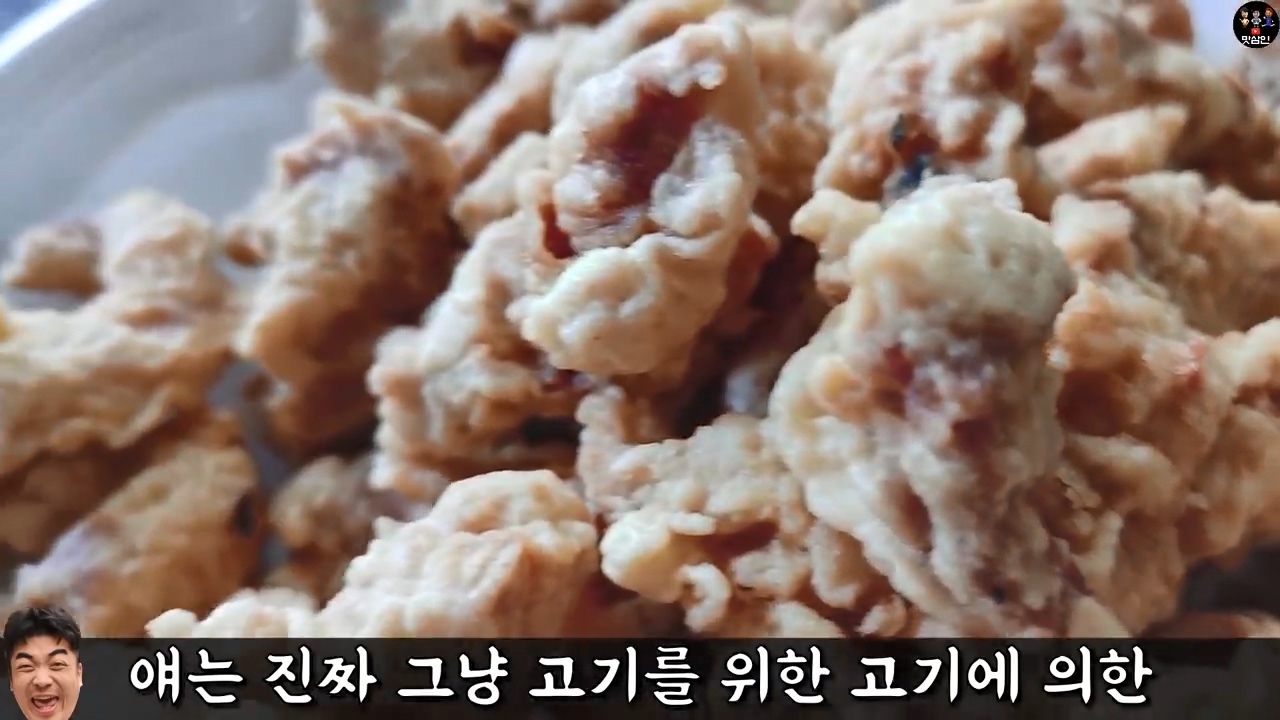 휴전선 가까이에 간짜장 초고수가 있다! 60년 경력! 무조건 재방문! 힐링까지 되는 한적한 중국집 _ Black Bean Noodles mukbang.mp4_20220615_001746.263.jpg 고수의 느낌이 나는 60년 전통 짜장면집.JPG