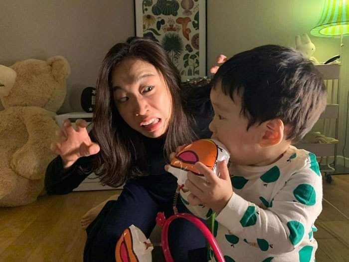 FB_IMG_1620522168582.jpg 인싸 유부녀