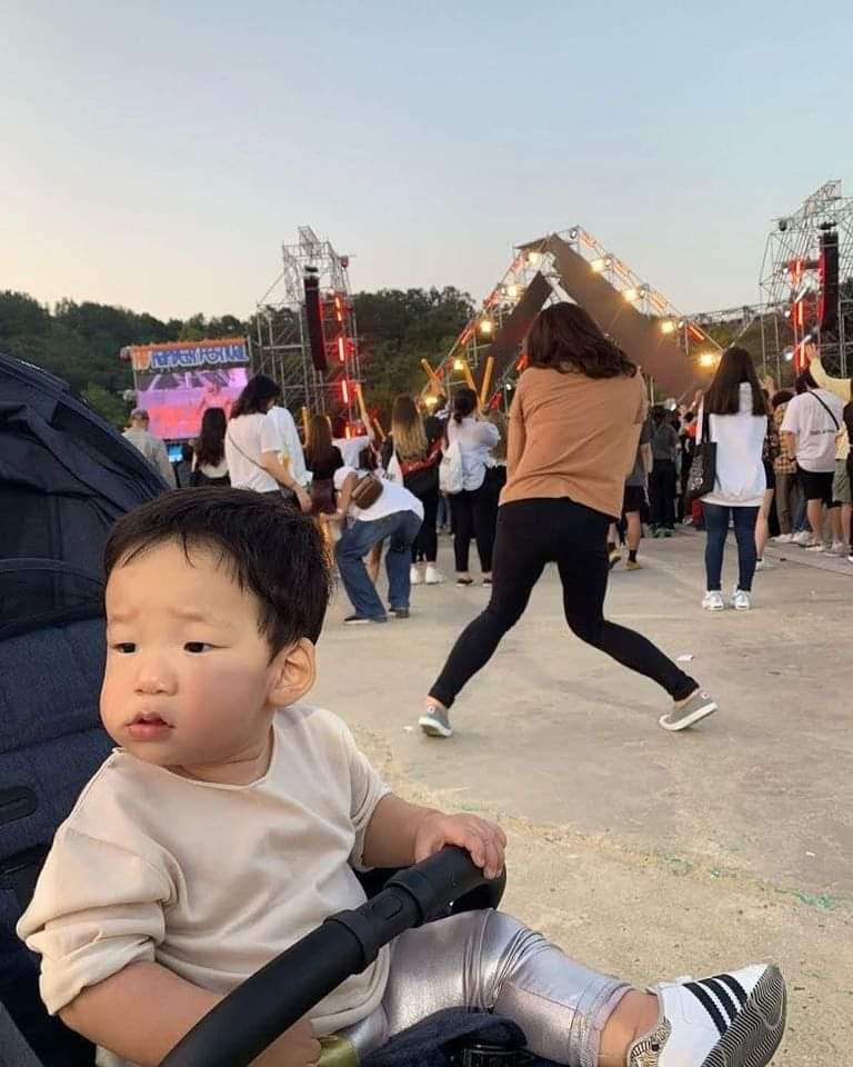 FB_IMG_1620522184687.jpg 인싸 유부녀